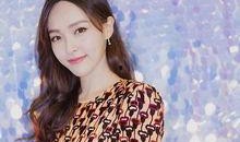 娱乐吃瓜君何泓姗,娱乐吃瓜界的清新小花